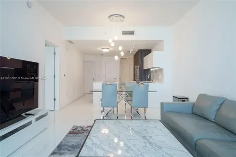 851 NE 1st Avenue Miami FL 33132