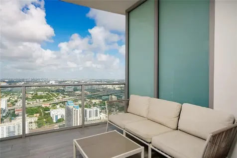 851 NE 1st Avenue Miami FL 33132