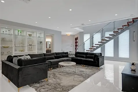 4421 Seagrape Drive Lauderdale By The Sea FL 33308