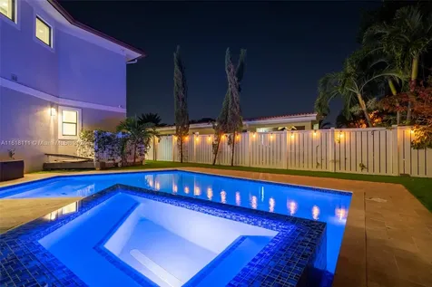 4421 Seagrape Drive Lauderdale By The Sea FL 33308