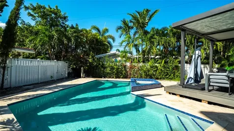 4421 Seagrape Drive Lauderdale By The Sea FL 33308
