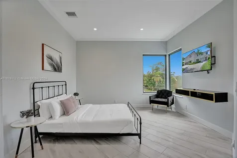 4421 Seagrape Drive Lauderdale By The Sea FL 33308