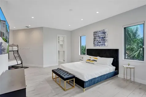 4421 Seagrape Drive Lauderdale By The Sea FL 33308