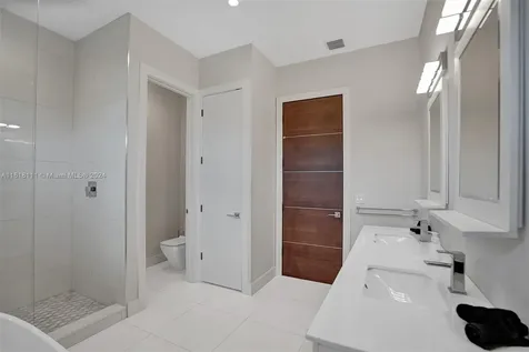 4421 Seagrape Drive Lauderdale By The Sea FL 33308