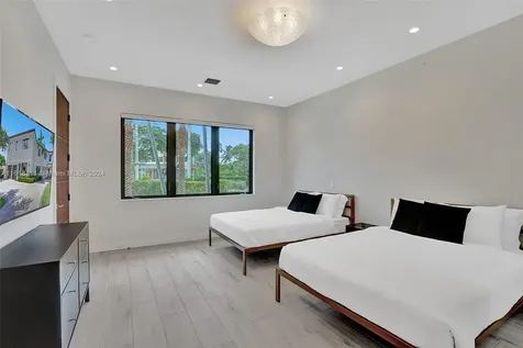 4421 Seagrape Drive Lauderdale By The Sea FL 33308
