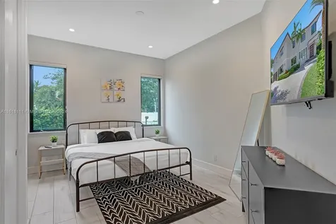4421 Seagrape Drive Lauderdale By The Sea FL 33308