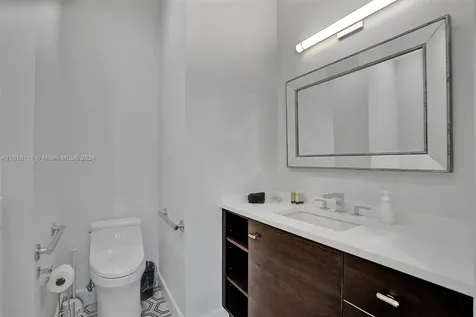 4421 Seagrape Drive Lauderdale By The Sea FL 33308