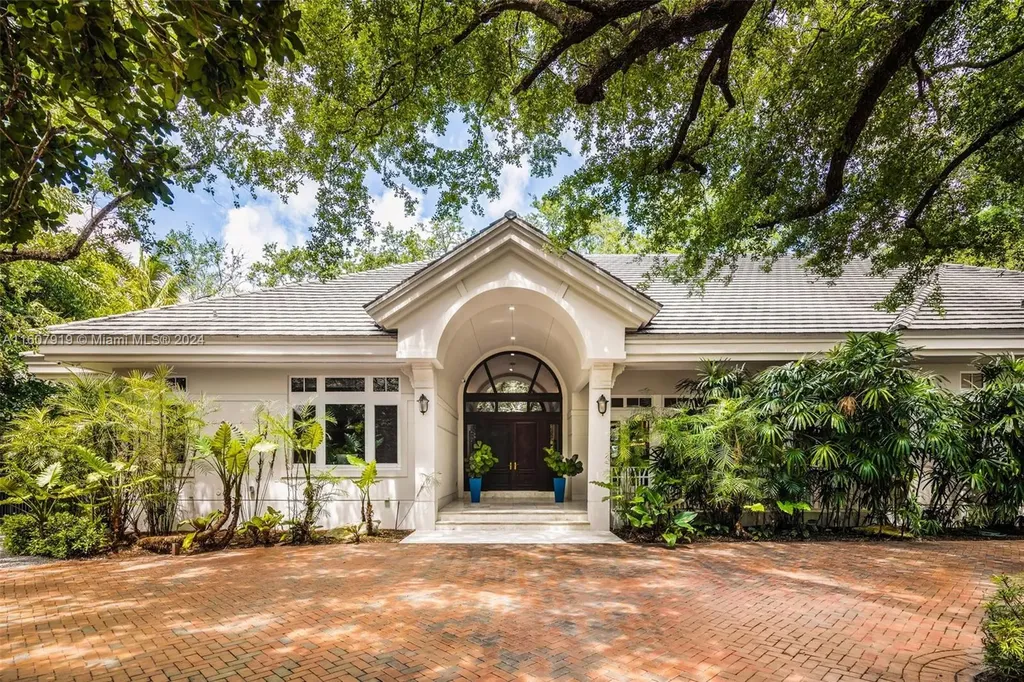 10820 SW 69th Avenue Pinecrest FL 33156