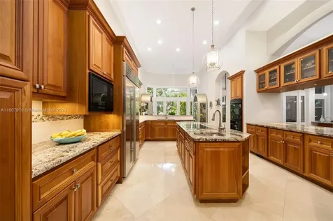 10820 SW 69th Avenue Pinecrest FL 33156