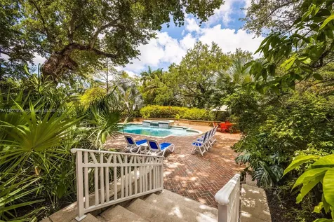 10820 SW 69th Avenue Pinecrest FL 33156