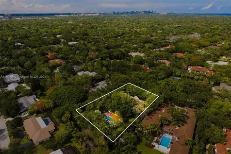 10820 SW 69th Avenue Pinecrest FL 33156
