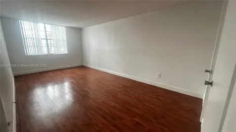 494 NW 165th Street Road Miami FL 33169