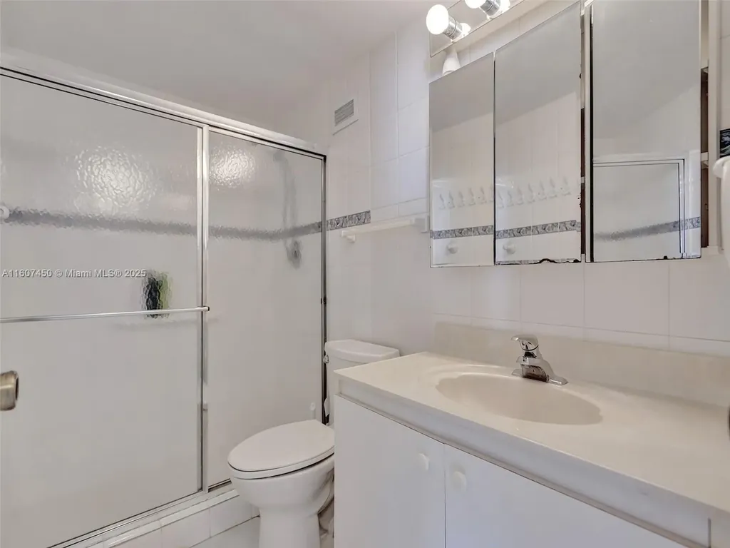 3725 S Ocean Drive Hollywood FL 33019