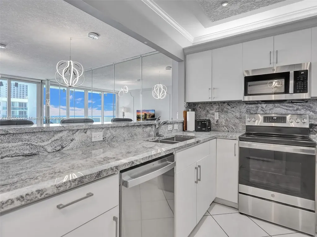 3725 S Ocean Drive Hollywood FL 33019