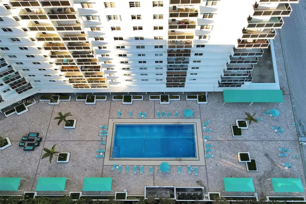 3725 S Ocean Drive Hollywood FL 33019