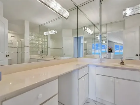 3725 S Ocean Drive Hollywood FL 33019
