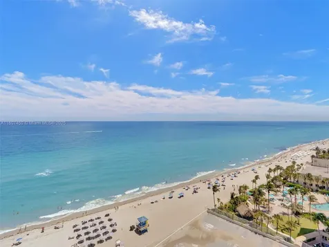 3725 S Ocean Drive Hollywood FL 33019