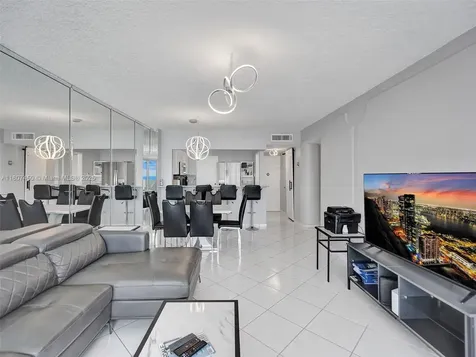 3725 S Ocean Drive Hollywood FL 33019