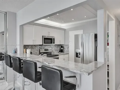 3725 S Ocean Drive Hollywood FL 33019