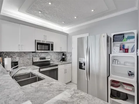 3725 S Ocean Drive Hollywood FL 33019