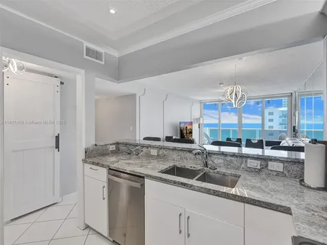 3725 S Ocean Drive Hollywood FL 33019
