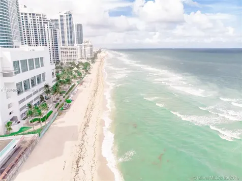 3725 S Ocean Drive Hollywood FL 33019