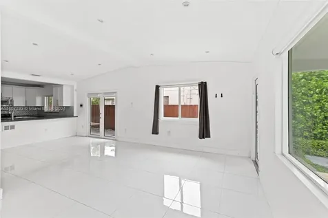 6432 SW 33rd Street Miami FL 33155