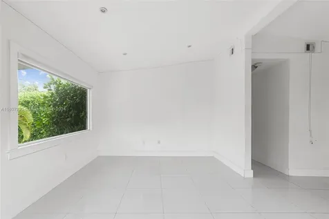 6432 SW 33rd Street Miami FL 33155