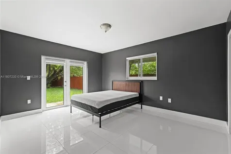 6432 SW 33rd Street Miami FL 33155
