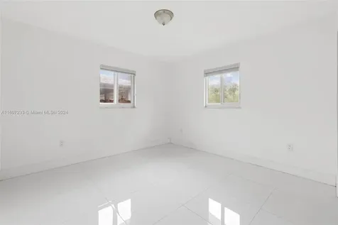 6432 SW 33rd Street Miami FL 33155