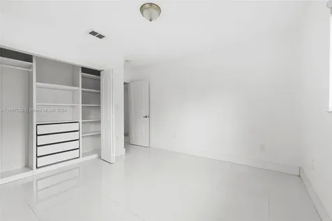 6432 SW 33rd Street Miami FL 33155