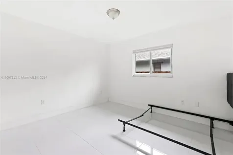 6432 SW 33rd Street Miami FL 33155
