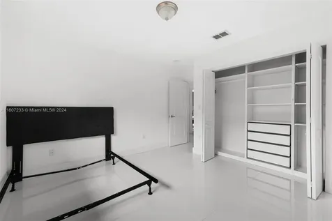 6432 SW 33rd Street Miami FL 33155