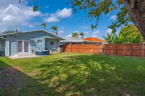 6432 SW 33rd Street Miami FL 33155