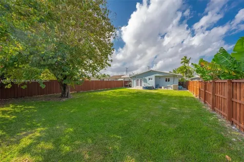 6432 SW 33rd Street Miami FL 33155