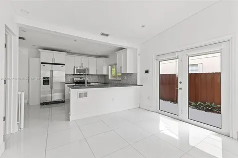 6432 SW 33rd Street Miami FL 33155