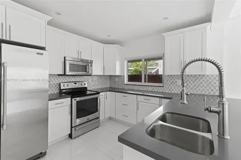 6432 SW 33rd Street Miami FL 33155