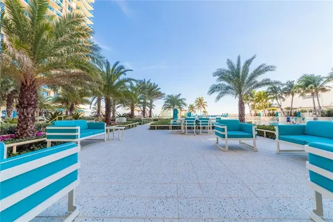 2501 S Ocean Drive Hollywood FL 33019