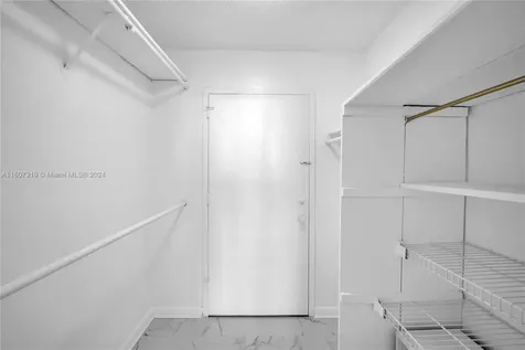 2780 NE 183rd Street Aventura FL 33160