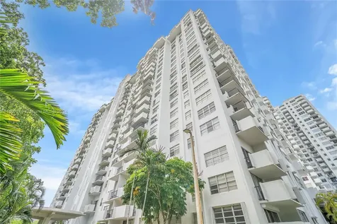 2780 NE 183rd Street Aventura FL 33160