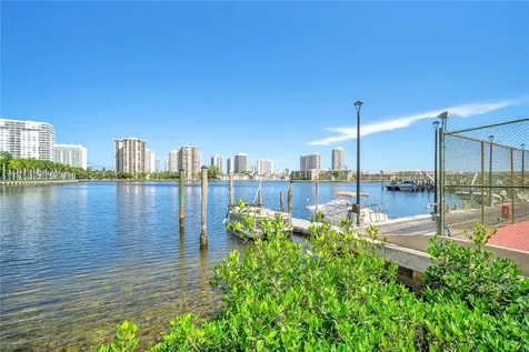 2780 NE 183rd Street Aventura FL 33160
