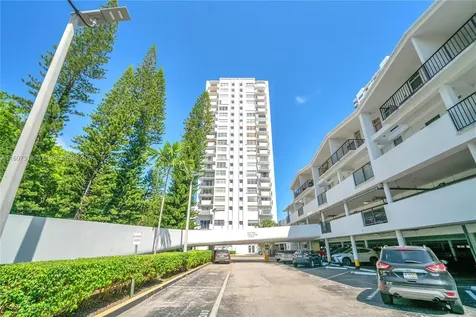2780 NE 183rd Street Aventura FL 33160