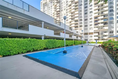 2780 NE 183rd Street Aventura FL 33160