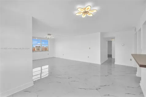2780 NE 183rd Street Aventura FL 33160