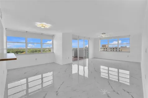 2780 NE 183rd Street Aventura FL 33160