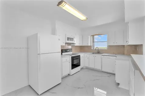 2780 NE 183rd Street Aventura FL 33160