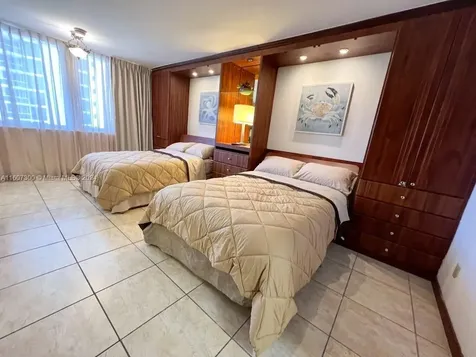 19201 Collins Avenue Sunny Isles Beach FL 33160