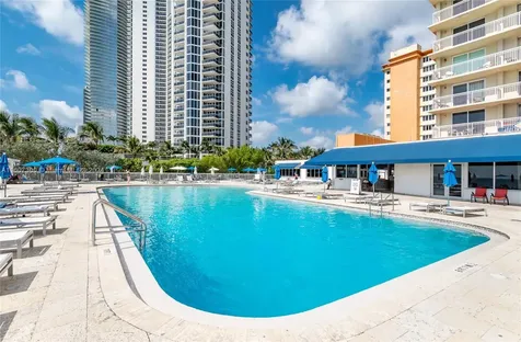 19201 Collins Avenue Sunny Isles Beach FL 33160