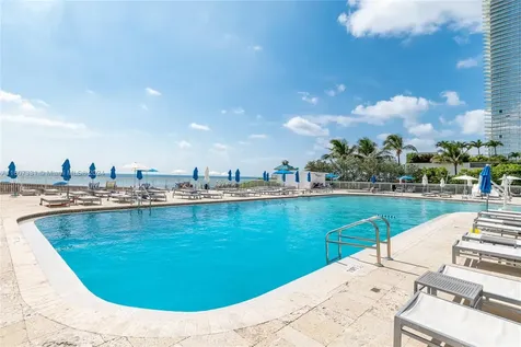 19201 Collins Aveavailnow Sunny Isles Beach FL 33160