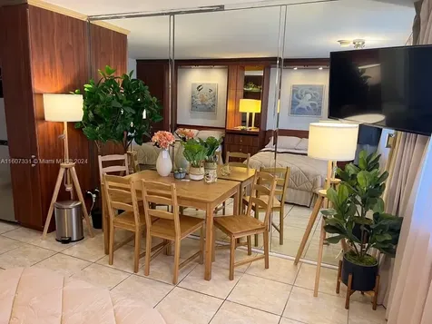19201 Collins Aveavailnow Sunny Isles Beach FL 33160